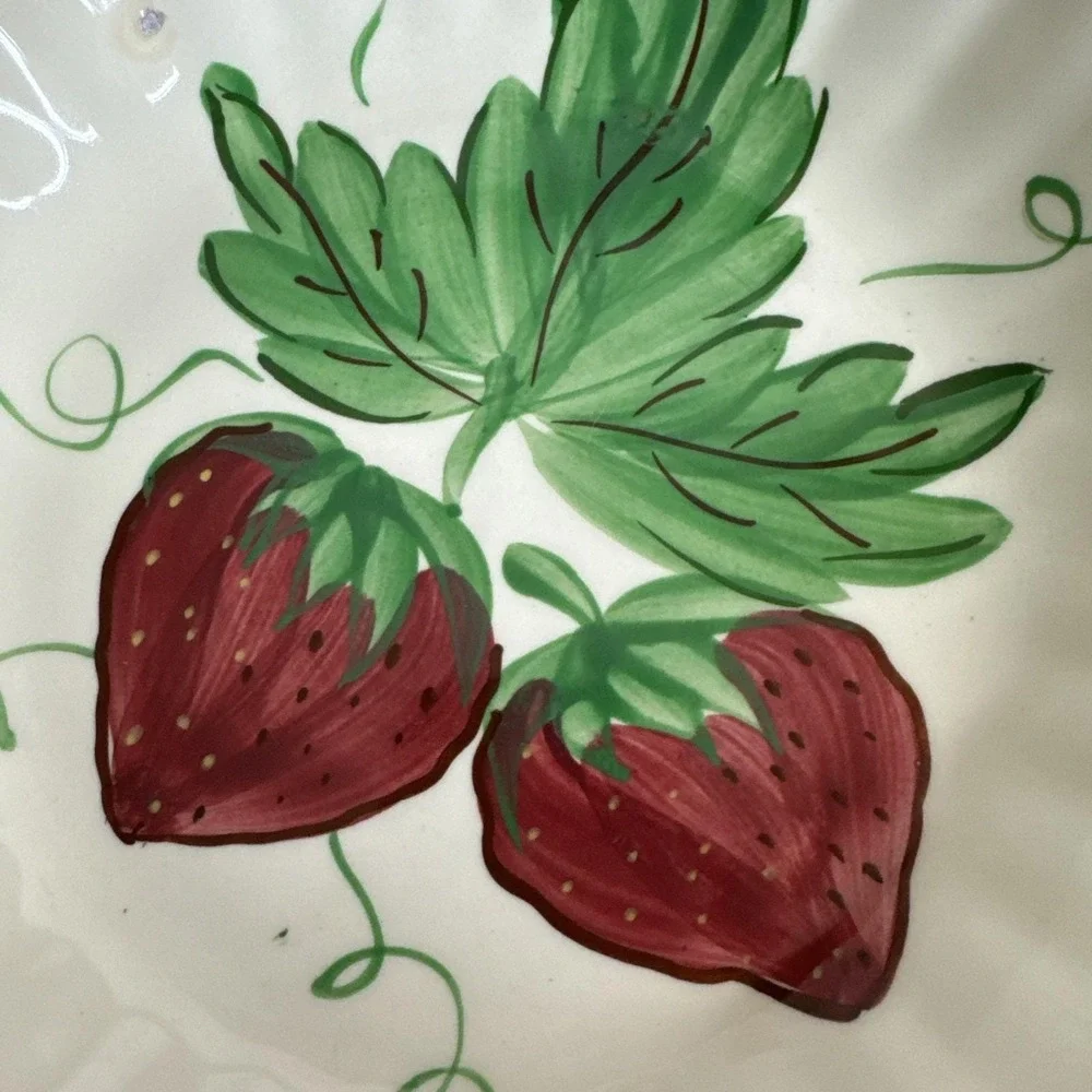 Blue Ridge Southern Pottery Serving Bowl Wild Strawberry‎ Pattern 9.5 inch